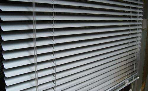 手動(dòng)百葉窗的作用是什么？手動(dòng)百葉窗的安裝技巧？